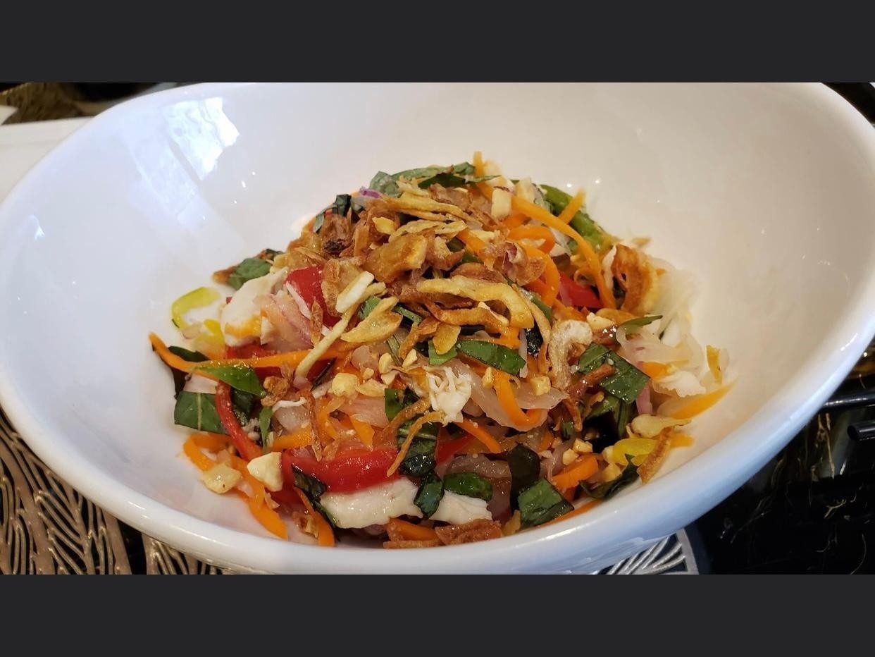 Chicken Papaya Salad (GFO).