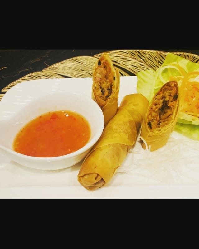 Homemade Crispy Vegetarian Spring Roll (V)(2 Pcs).